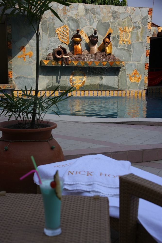 Royal Nick Hotel Tema Exterior photo