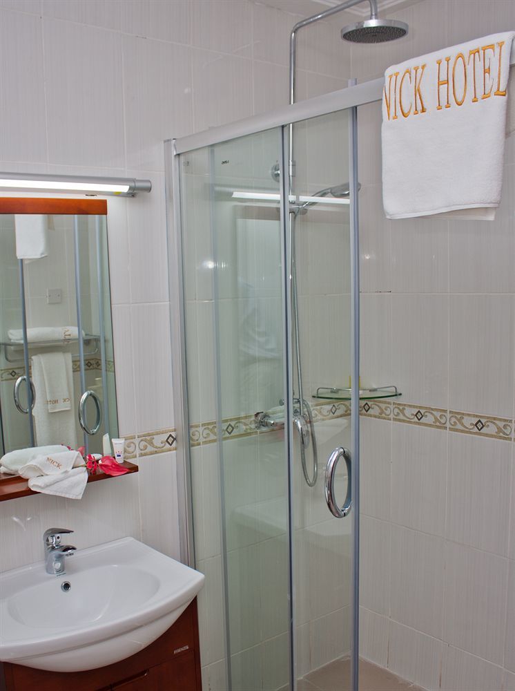 Royal Nick Hotel Tema Exterior photo